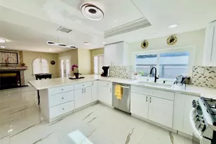 10452 Circulo De Juarez, Fountain Valley, CA 92708 - Photo 8