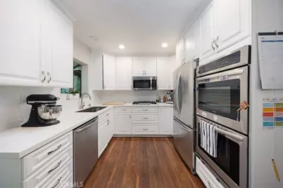 14101 Dickens Street #9, Sherman Oaks, CA 91423 - Photo 6