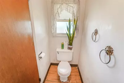 14564 14564 Charlemagne Ave, Bellflower, CA 90706 - Photo 8