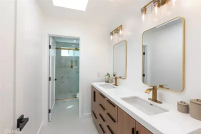 339 Winslow Avenue, Long Beach, CA 90814 - Photo 32