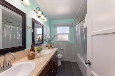 4201 Gardenia Avenue, Long Beach, CA 90807 - Photo 14