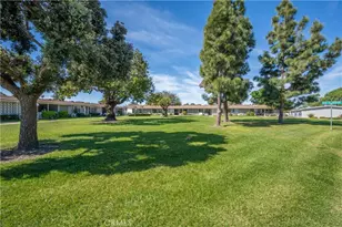 13751 St Andrews Dr, Seal Beach, CA 90740 - Photo 4