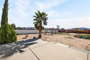 7841 Corona, Hesperia, CA 92345 - Photo 44