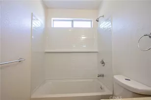 19124 Glenwood Ave, Riverside, CA 92508 - Photo 16