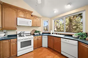 180 Grass Valley, Lake Arrowhead, CA 92352 - Photo 20