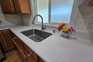 14055 Lake View Dr, La Mirada, CA 90638 - Photo 6