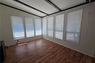 14055 Lake View Dr, La Mirada, CA 90638 - Photo 6