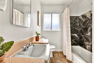 2517 Deodar St, Santa Ana, CA 92705 - Photo 12