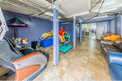 1756 Pacific, Long Beach, CA 90813 - Photo 22