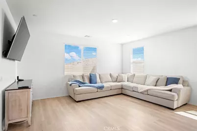 11952 Olivine Rd, Victorville, CA 92392 - Photo 2