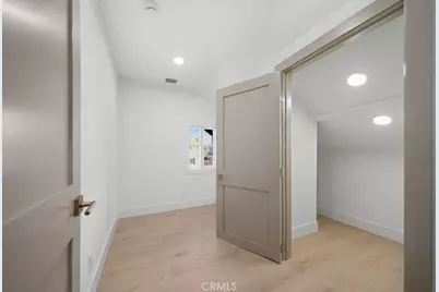 1676 W 24th, Los Angeles, CA 90007 - Photo 26