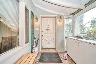 1128 S Citrus Ave, Los Angeles, CA 90019 - Photo 2