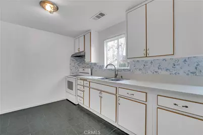 1674 Casuga Court, Orange Cove, CA 93646 - Photo 14