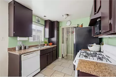 16322 Eucalyptus Avenue #7, Bellflower, CA 90706 - Photo 8