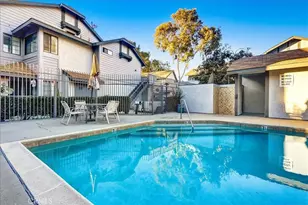 883 W 34th St, Long Beach, CA 90806 - Photo 2