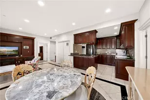 1043 S Kenmore, Los Angeles, CA 90006 - Photo 14