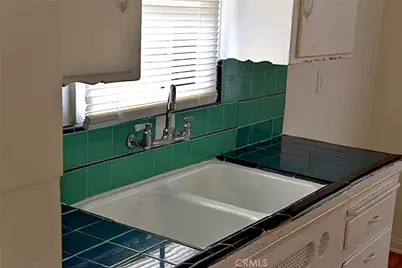 1945 W Vernon, Los Angeles, CA 90062 - Photo 8