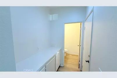 15664 Kadota, Victorville, CA 92395 - Photo 6