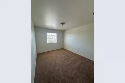 15664 Kadota, Victorville, CA 92395 - Photo 14