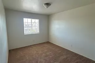 15664 Kadota, Victorville, CA 92395 - Photo 14