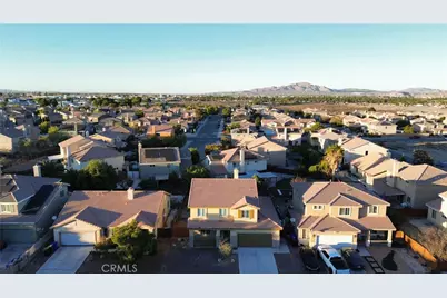 15664 Kadota, Victorville, CA 92395 - Photo 30