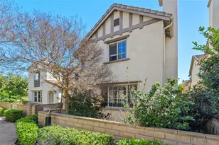 814 Pyramid Ct, Corona, CA 92880 - Photo 2