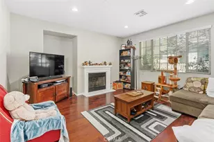 814 Pyramid Ct, Corona, CA 92880 - Photo 4