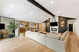 22269 Avenue San Luis, Woodland Hills, CA 91364 - Photo 2