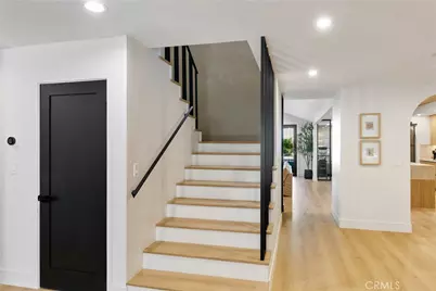 22269 Avenue San Luis, Woodland Hills, CA 91364 - Photo 56