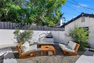 22269 Avenue San Luis, Woodland Hills, CA 91364 - Photo 46