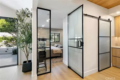 22269 Avenue San Luis, Woodland Hills, CA 91364 - Photo 70