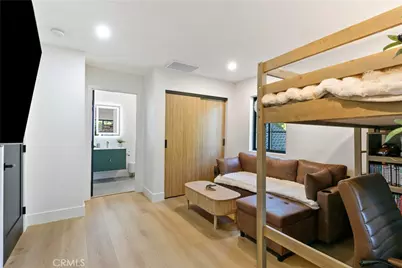 22269 Avenue San Luis, Woodland Hills, CA 91364 - Photo 24