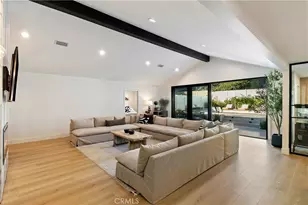 22269 Avenue San Luis, Woodland Hills, CA 91364 - Photo 42