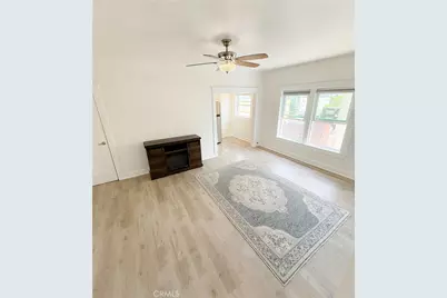 325 325 W 3rd #507, Long Beach, CA 90802 - Photo 4
