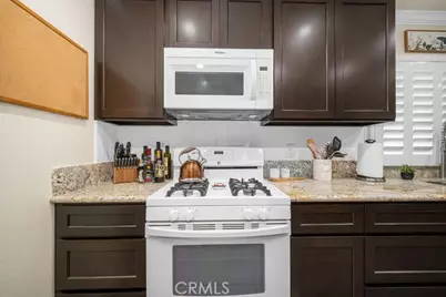 2697 W Parkside Lane, Anaheim, CA 92801 - Photo 10