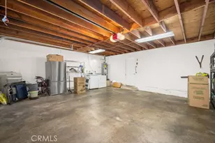 2697 W Parkside Ln, Anaheim, CA 92801 - Photo 26