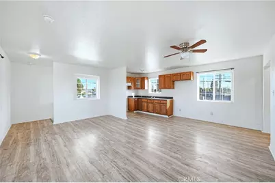 10929 Compton Avenue, Los Angeles, CA 90059 - Photo 16