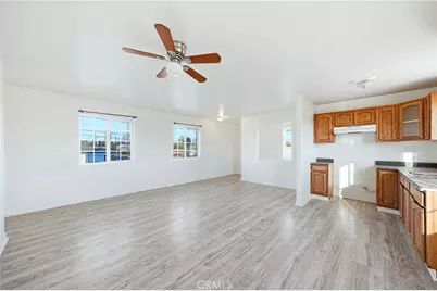 10929 Compton Avenue, Los Angeles, CA 90059 - Photo 18