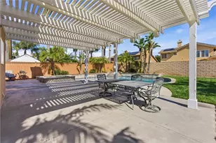 2145 Cloverleaf Cir, Corona, CA 92878 - Photo 32