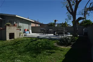 1310 Poindexter St, Los Angeles, CA 90044 - Photo 12