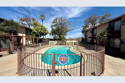 2258 W Colchester, Anaheim, CA 92804 - Photo 6