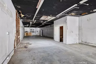 13048 Hawthorne, Hawthorne, CA 90250 - Photo 4