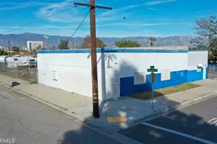 444 Oak St, San Bernardino, CA 92401 - Photo 1