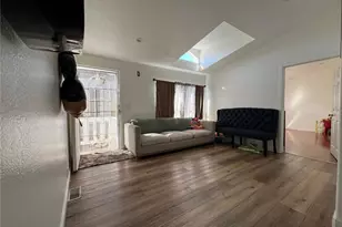 2191 Harbor Blvd, Costa Mesa, CA 92627 - Photo 2