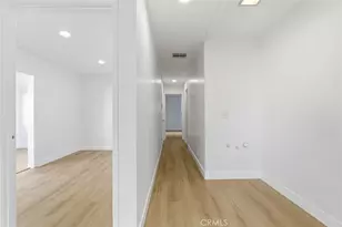 141 E Coronado Ln, Tustin, CA 92780 - Photo 30