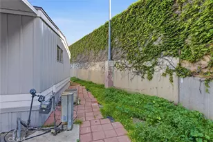 141 E Coronado Ln, Tustin, CA 92780 - Photo 6