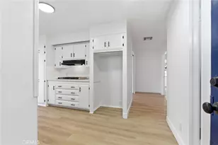 141 E Coronado Ln, Tustin, CA 92780 - Photo 18