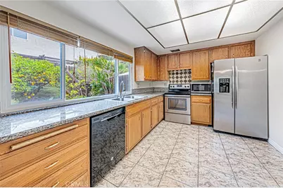 8237 Henshaw, Buena Park, CA 90621 - Photo 14