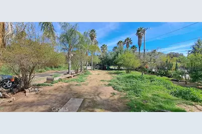 25767 Creag Avenue, Homeland, CA 92548 - Photo 8