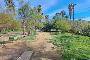 25767 Creag Ave, Homeland, CA 92548 - Photo 8